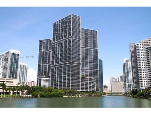 475 Brickell Ave #5110, Miami FL 33131