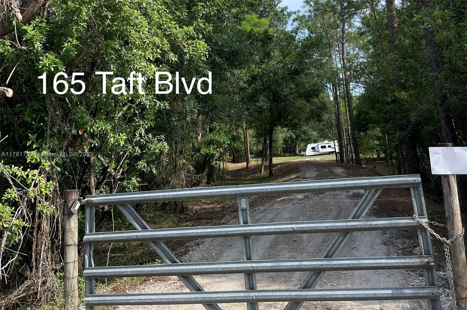 165 Taft Blvd, Clewiston, Florida image 1