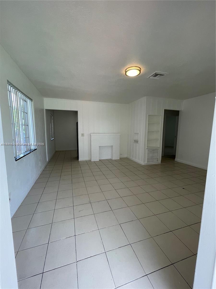 2435 Plunkett St, Hollywood, Florida image 3