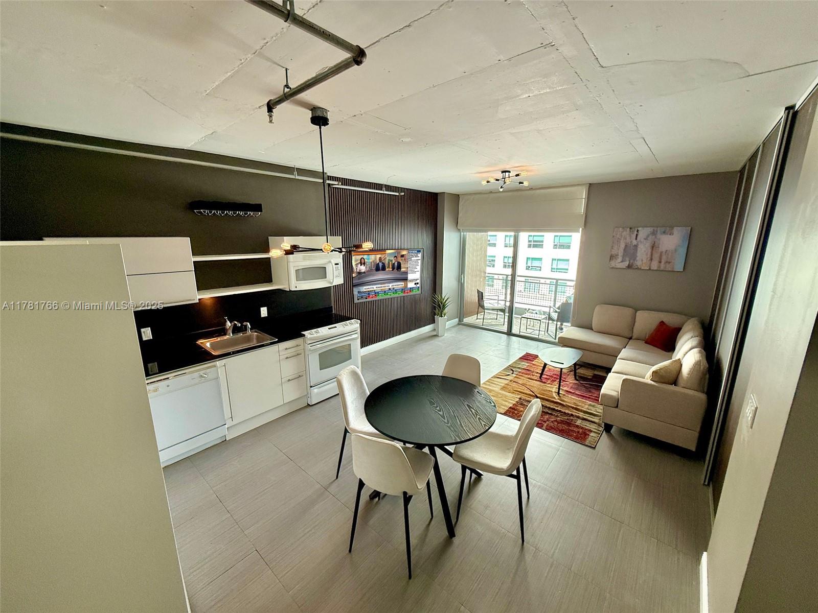 690 SW 1st Ct #1732, Miami FL 33130