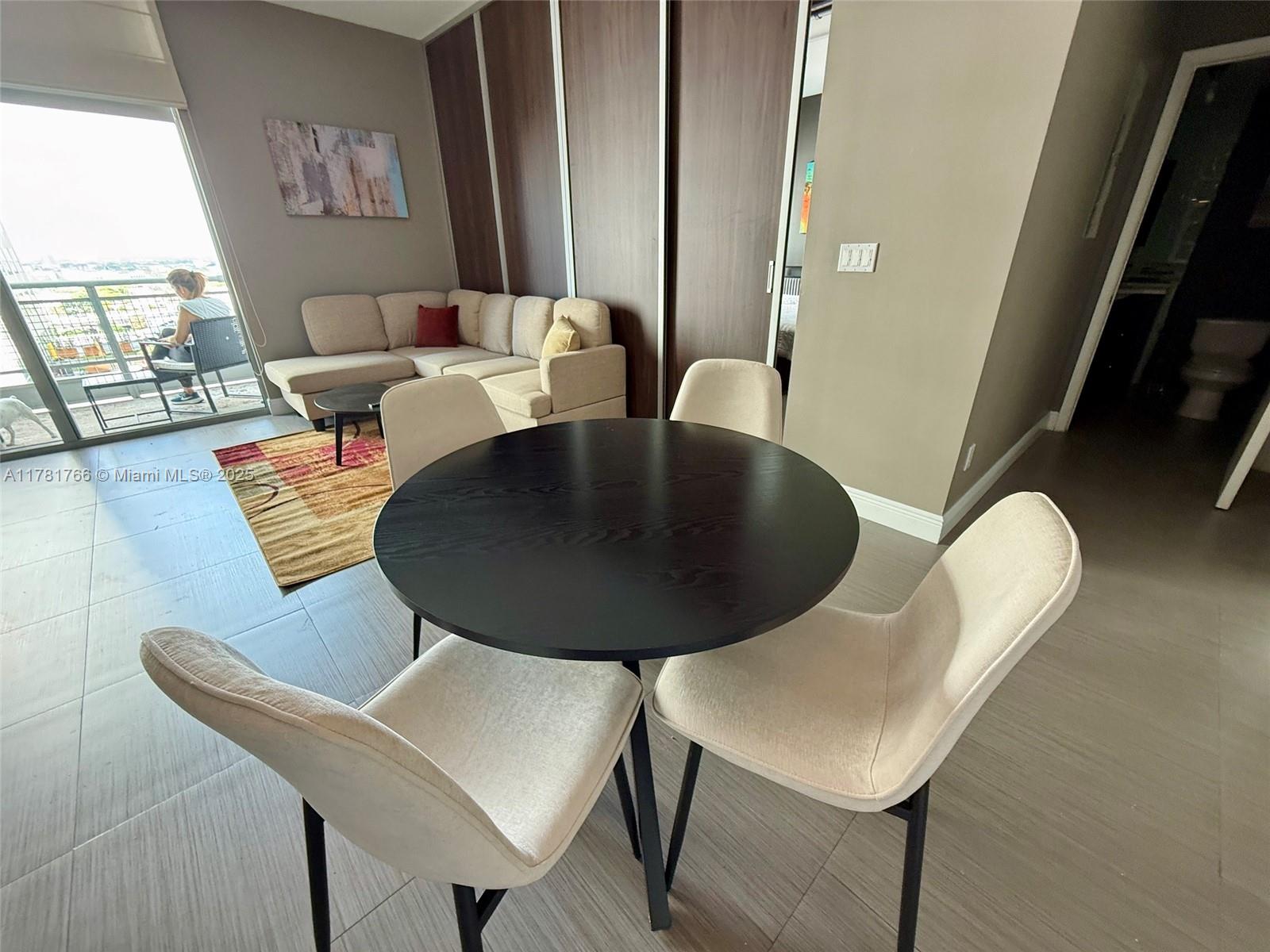 690 SW 1st Ct #1732, Miami FL 33130
