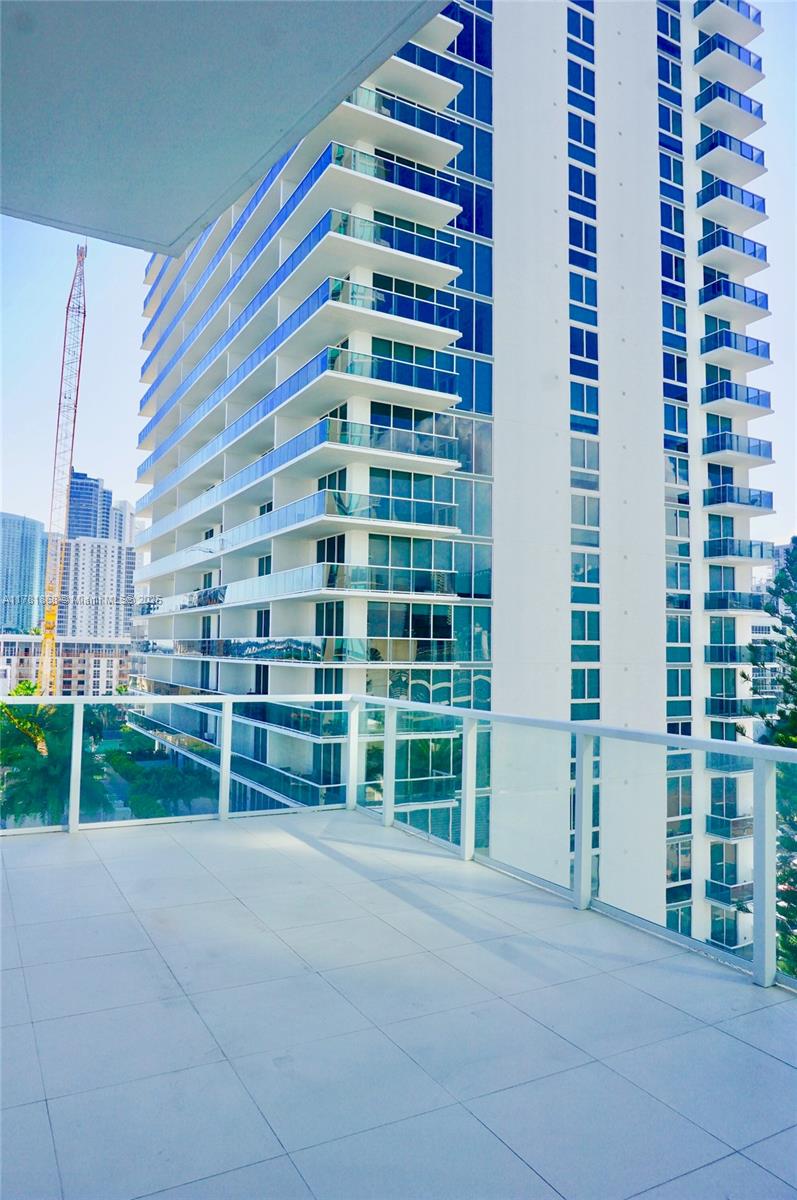 601 NE 27TH ST #802, Miami FL 33137