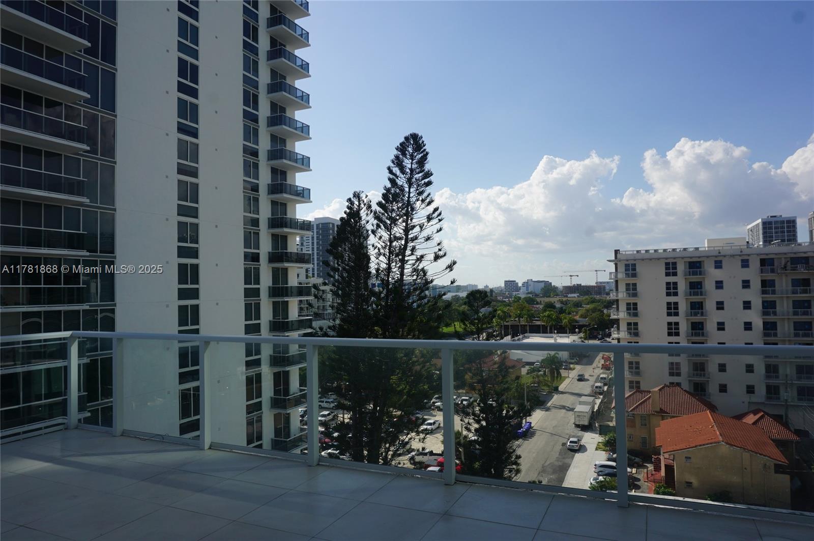 601 NE 27TH ST #802, Miami FL 33137
