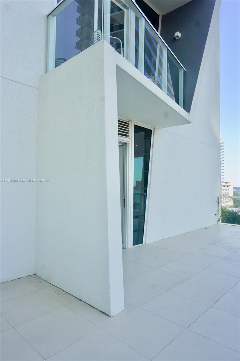 601 NE 27TH ST #802, Miami FL 33137