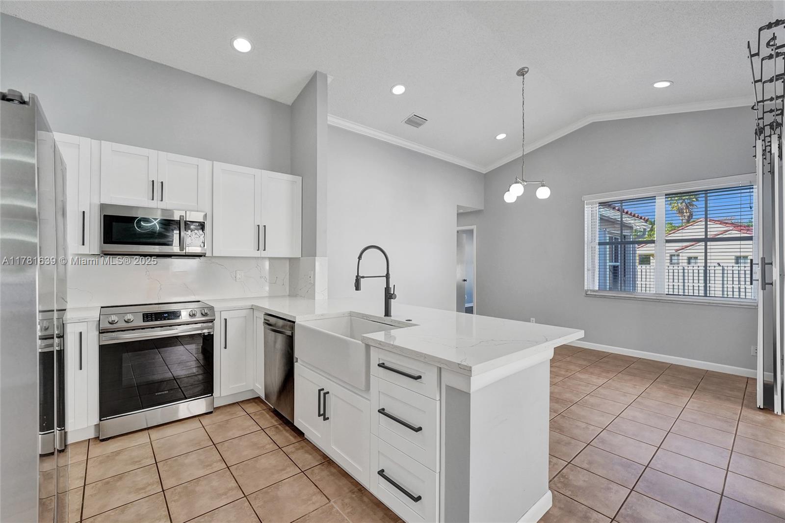 811 Chimney Rock Rd, Weston, Florida image 5