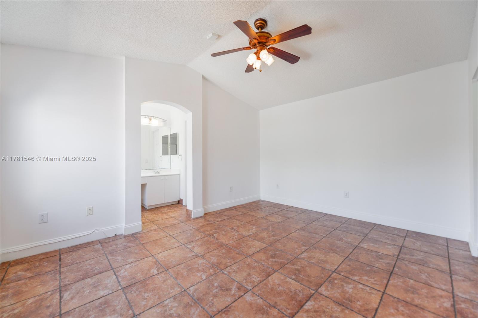 1551 Seagrape Way, Hollywood, Florida image 15