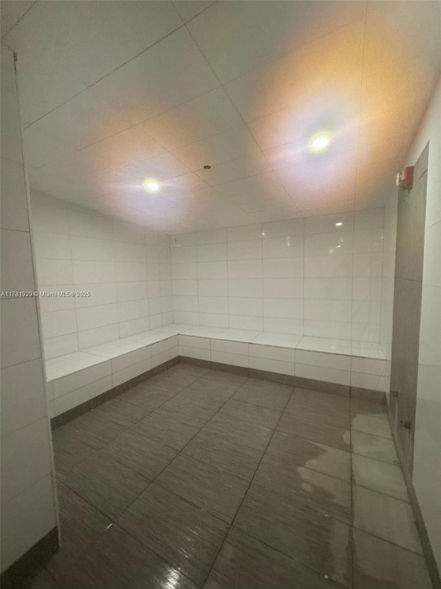 690 SW 1st Ct #2103, Miami FL 33130