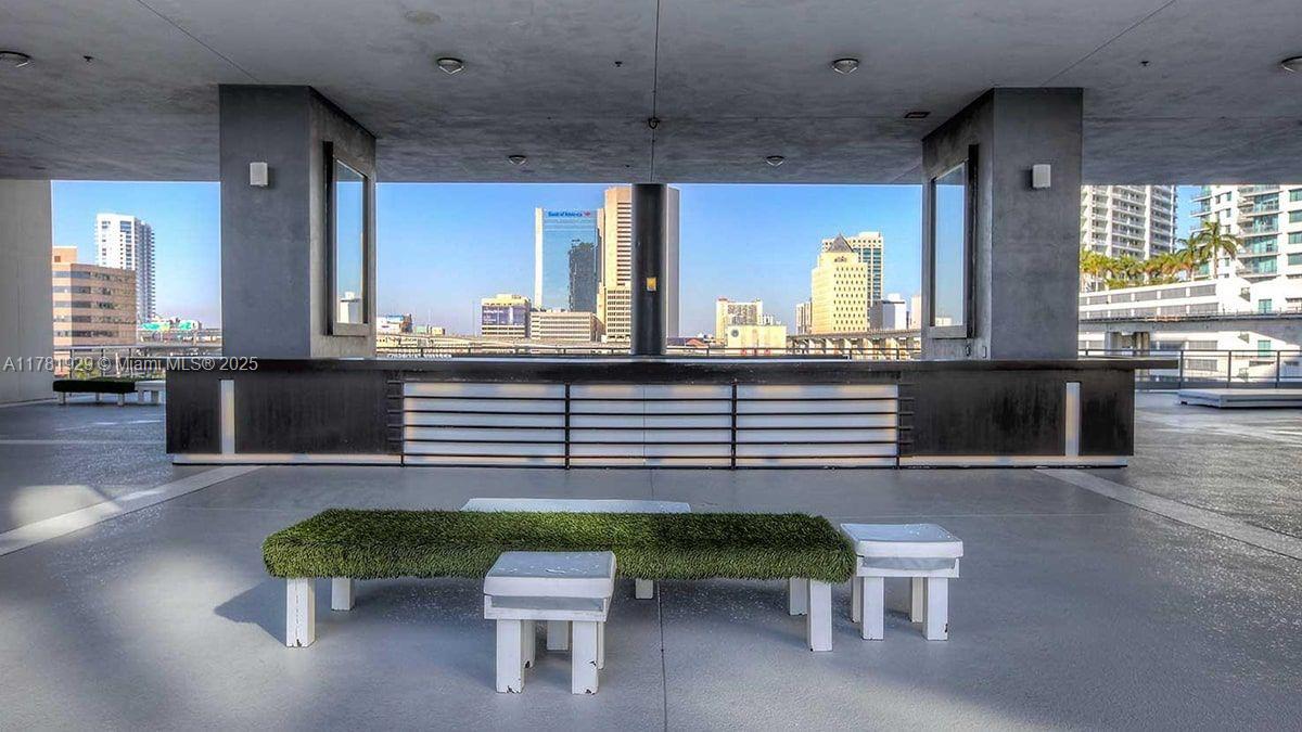 690 SW 1st Ct #2103, Miami FL 33130