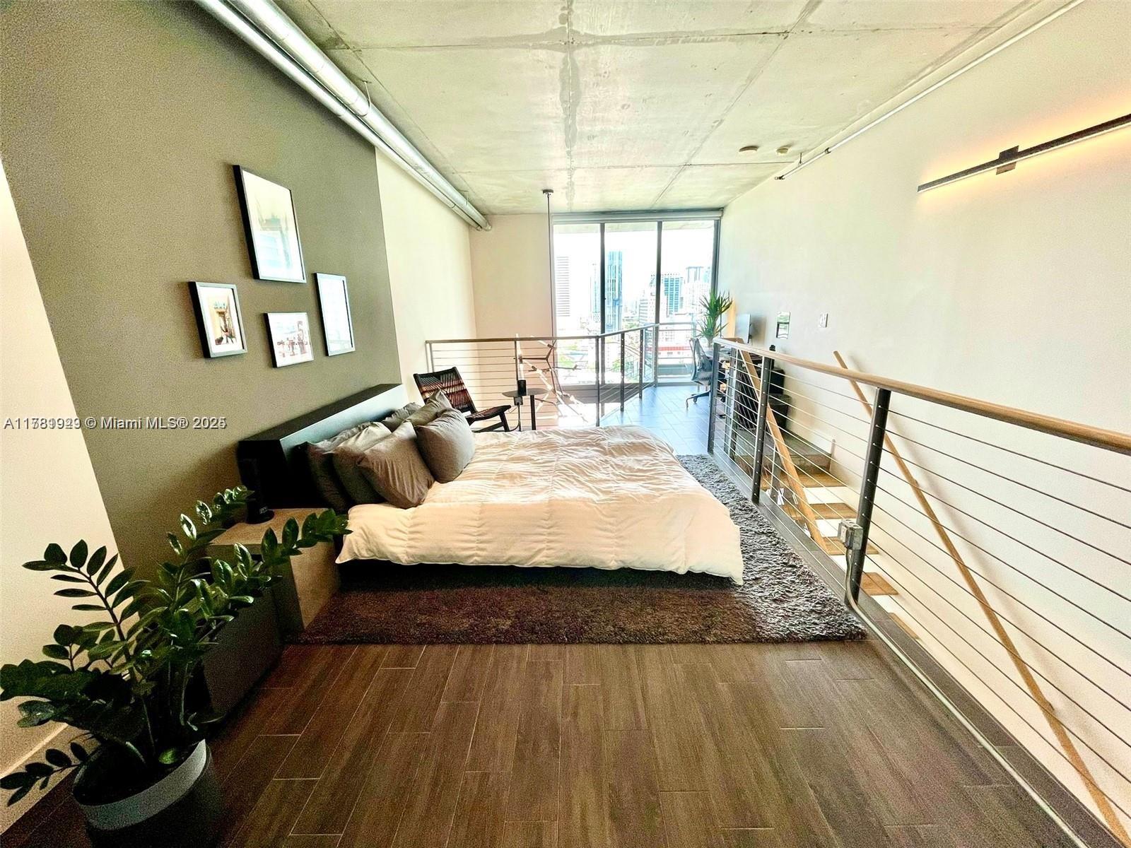 690 SW 1st Ct #2103, Miami FL 33130