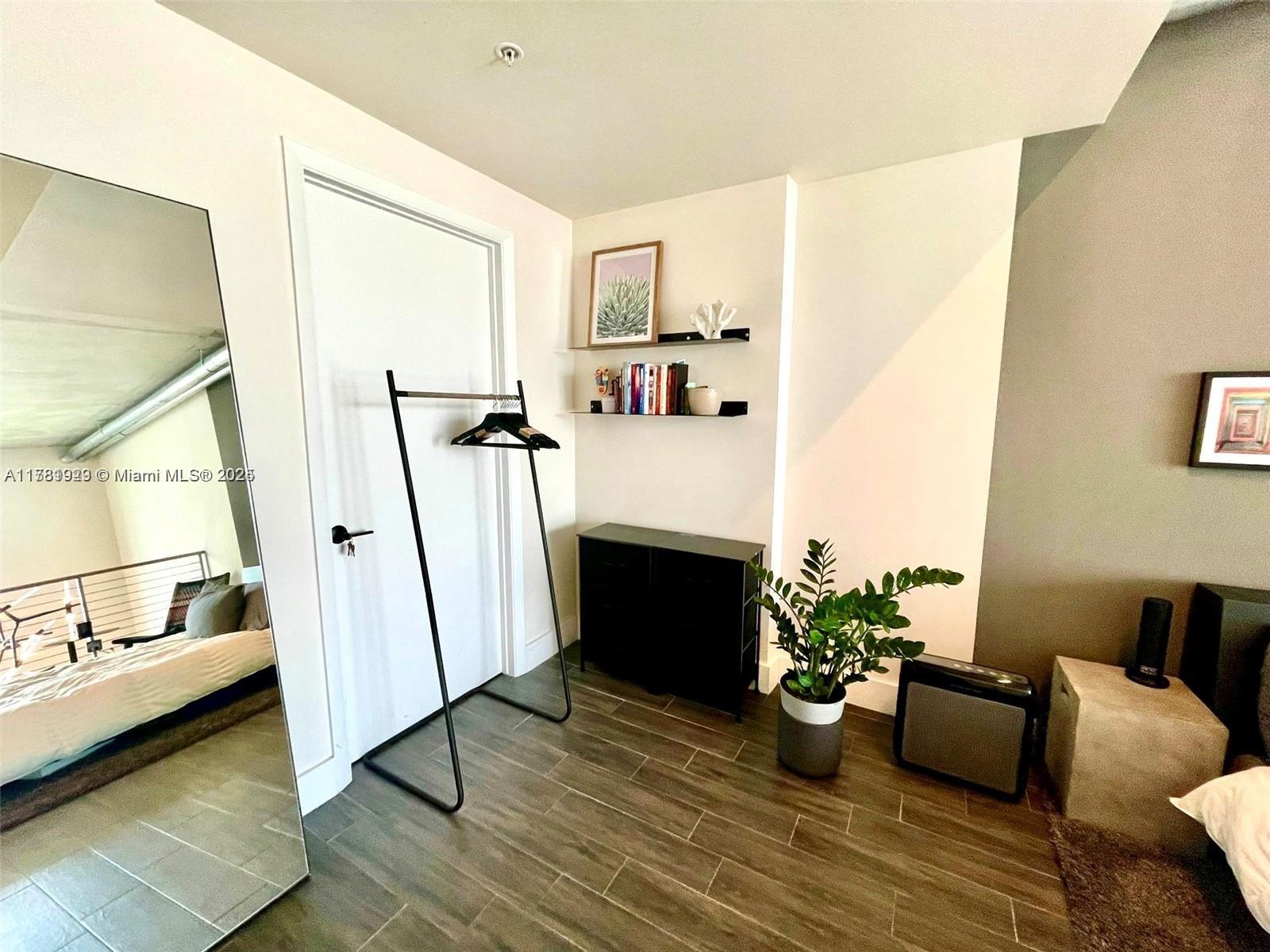 690 SW 1st Ct #2103, Miami FL 33130