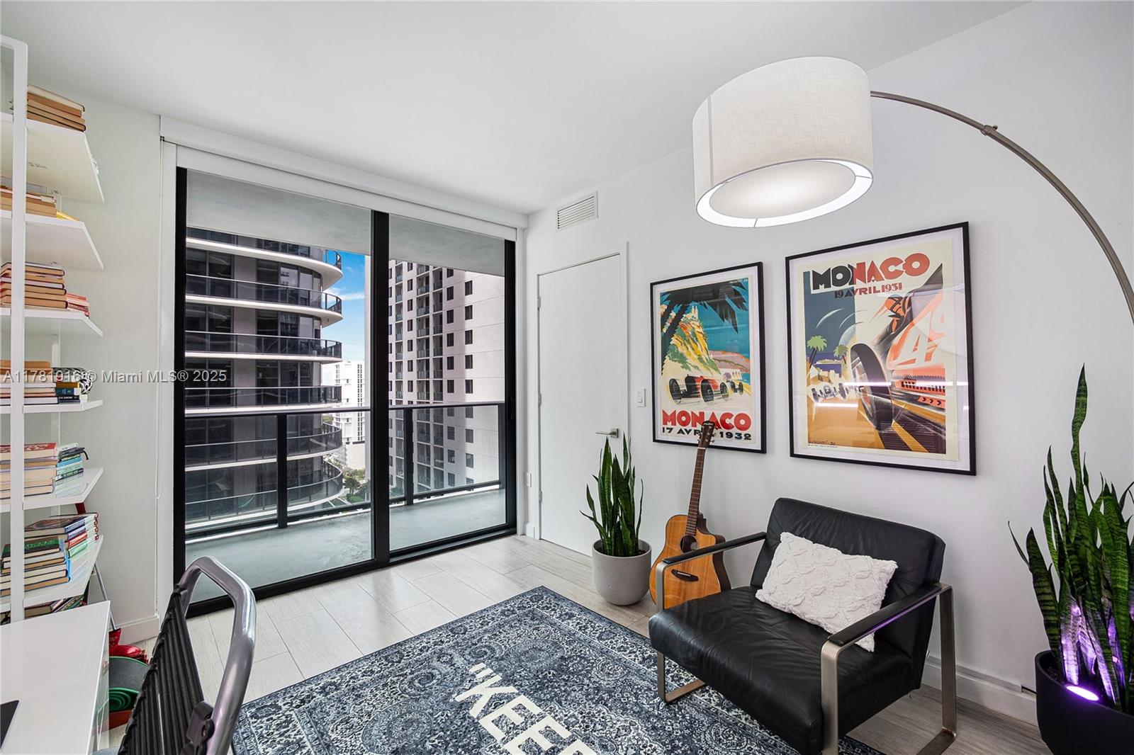 45 SW 9th St #1508, Miami FL 33130