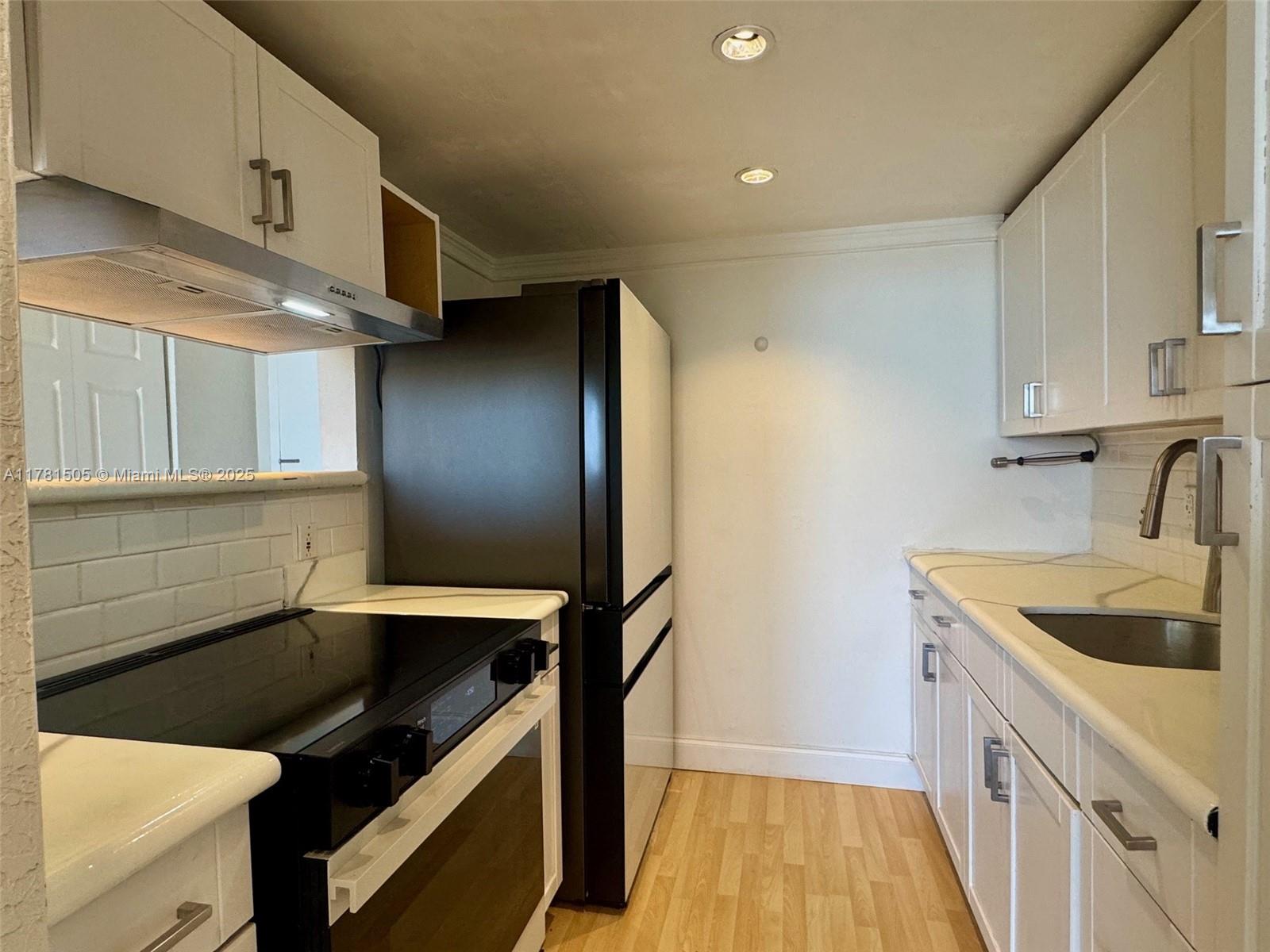 Property photo # 9