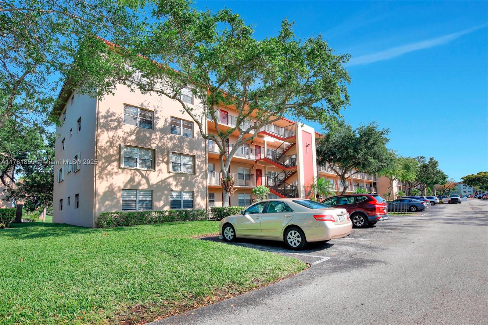 850 SW 133rd Ter #218B, Pembroke Pines, Florida image 26