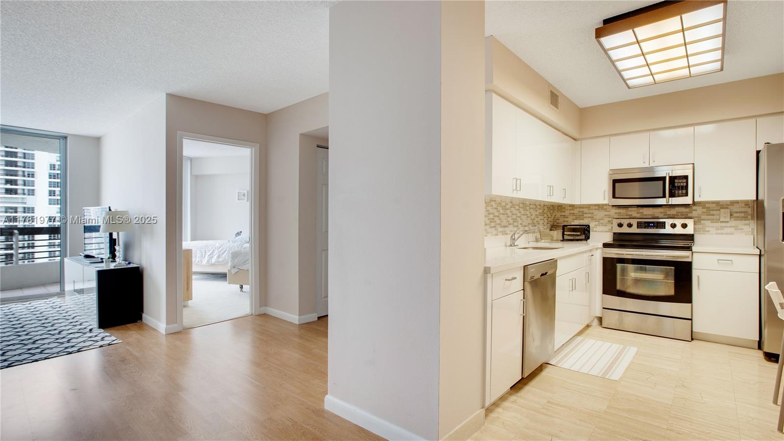 3600 Mystic Pointe Dr #1803, Aventura FL 33180