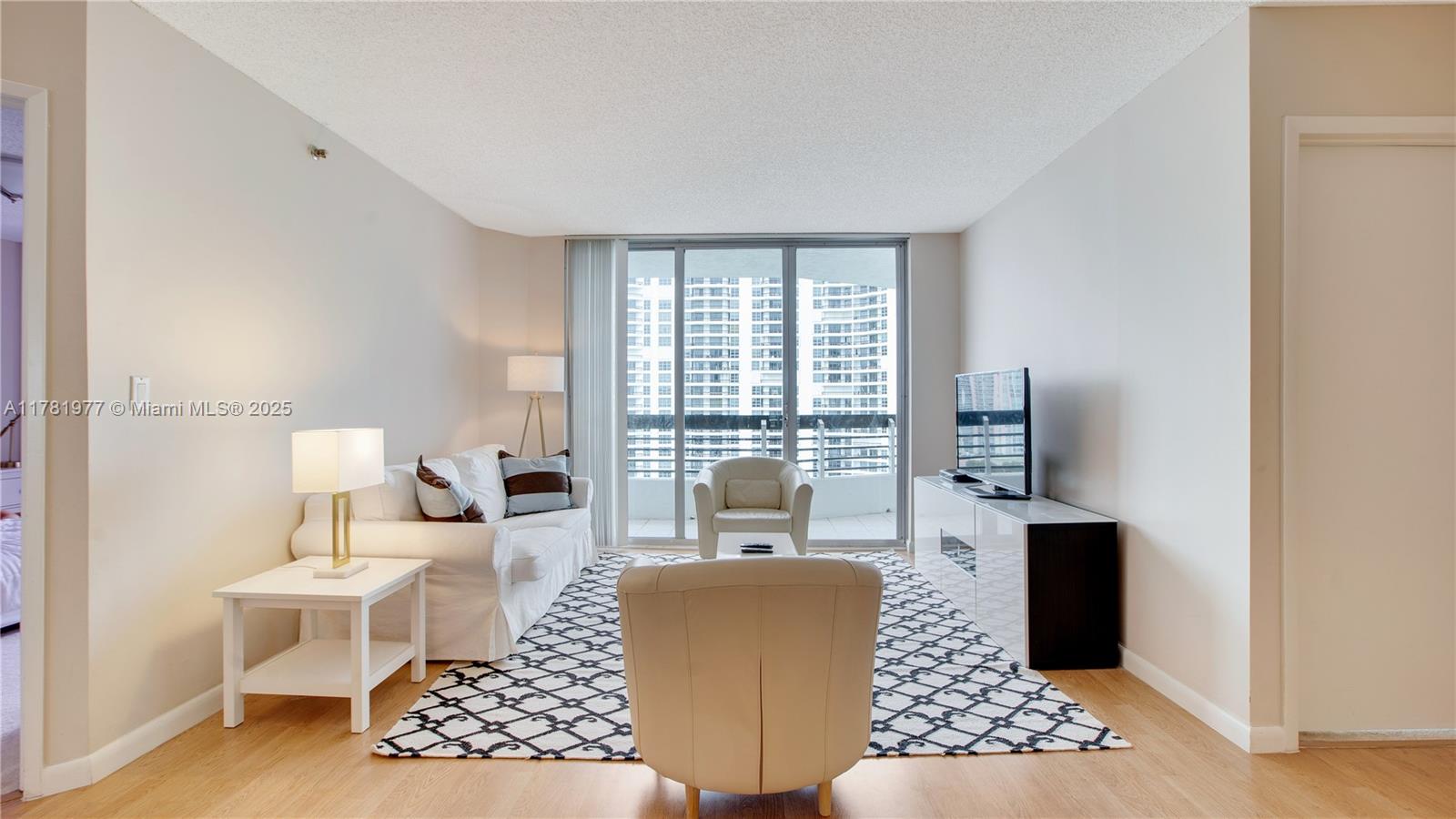 3600 Mystic Pointe Dr #1803, Aventura FL 33180
