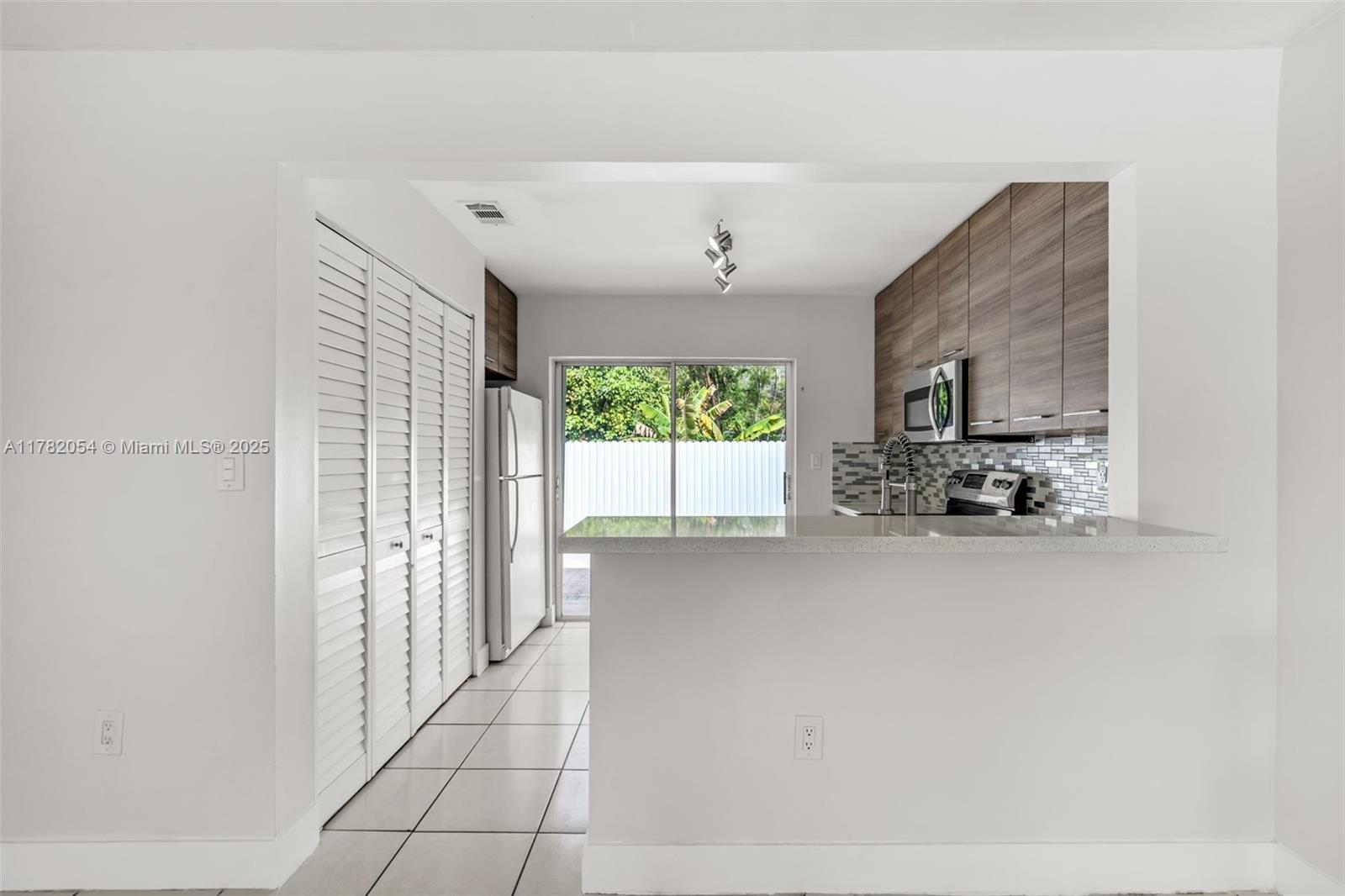 Property photo # 2