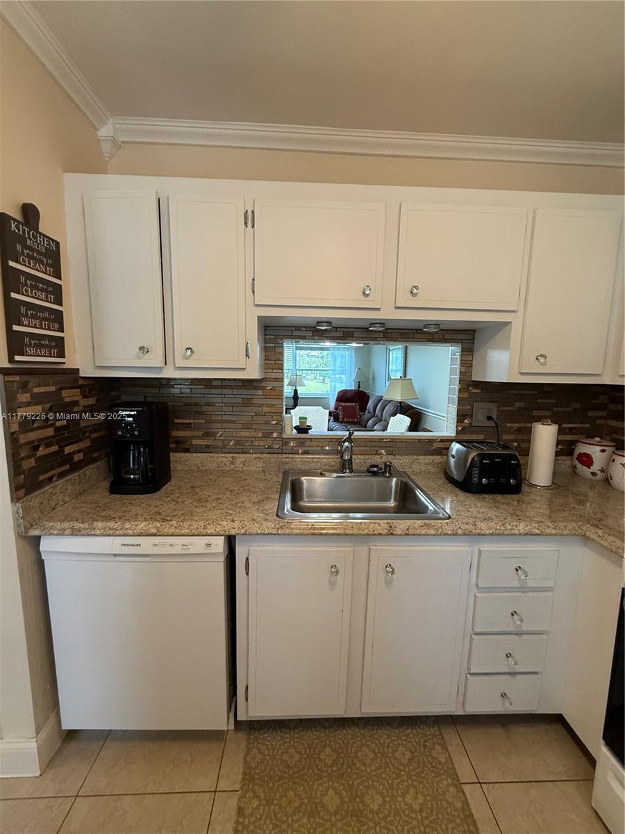 3500 NW 48th Ave #411, Lauderdale Lakes, Florida image 7