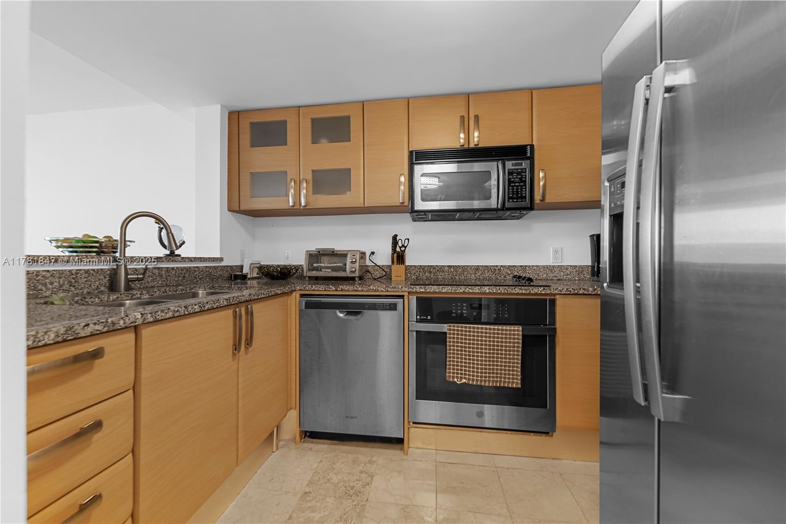 2101 Brickell Ave #1802, Miami FL 33129