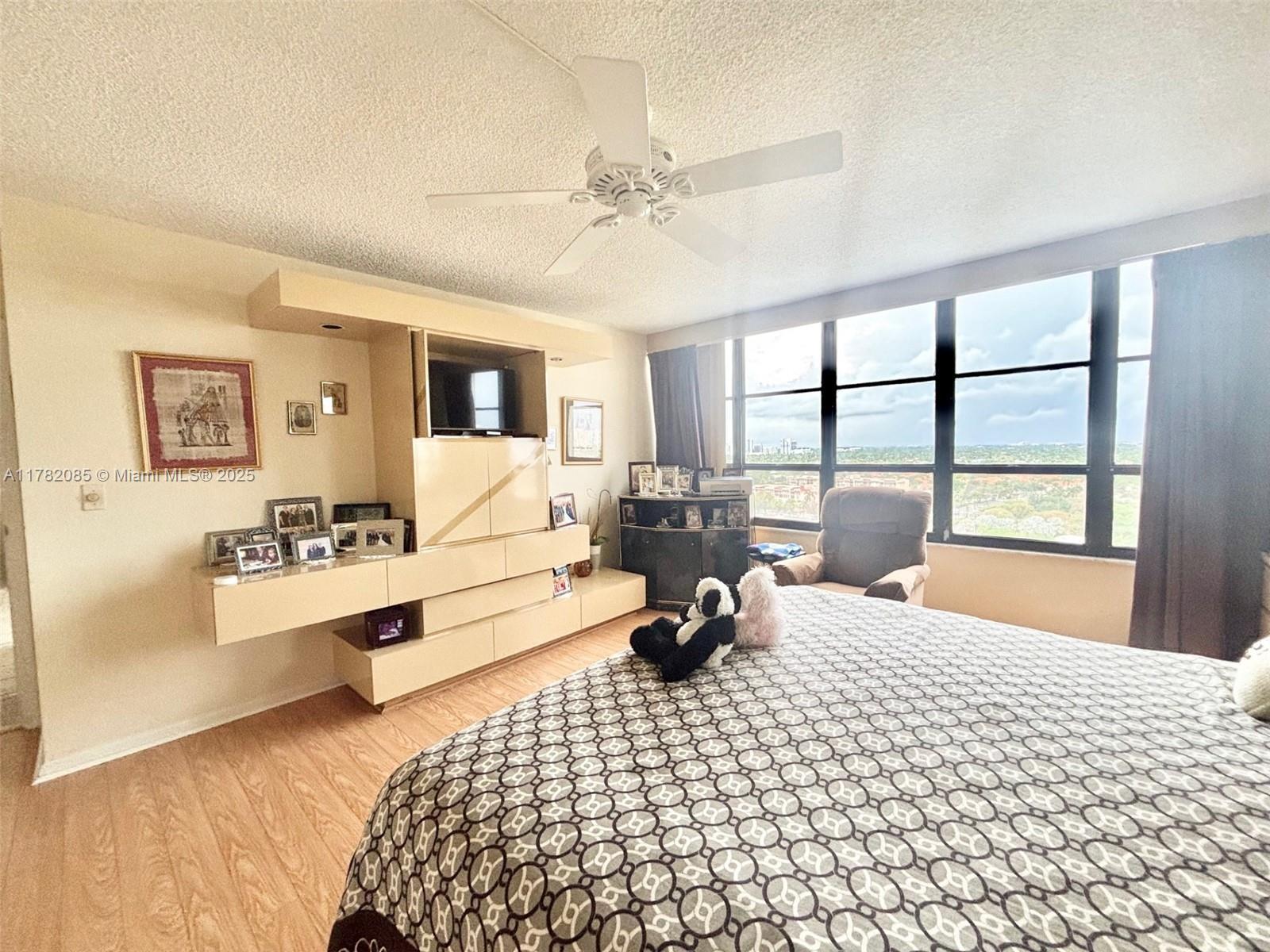 Listing Photo 27