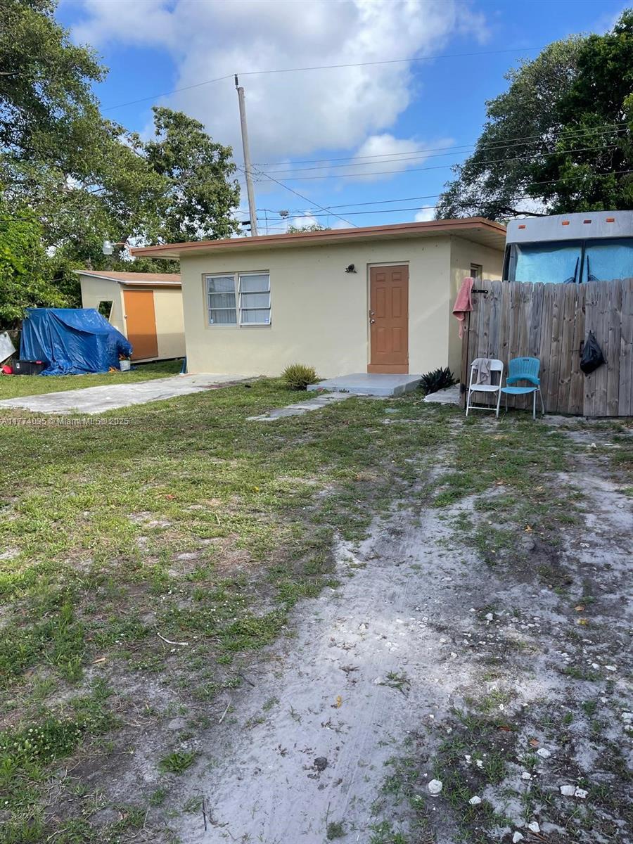 2801 Mayo St, Hollywood, Florida image 7