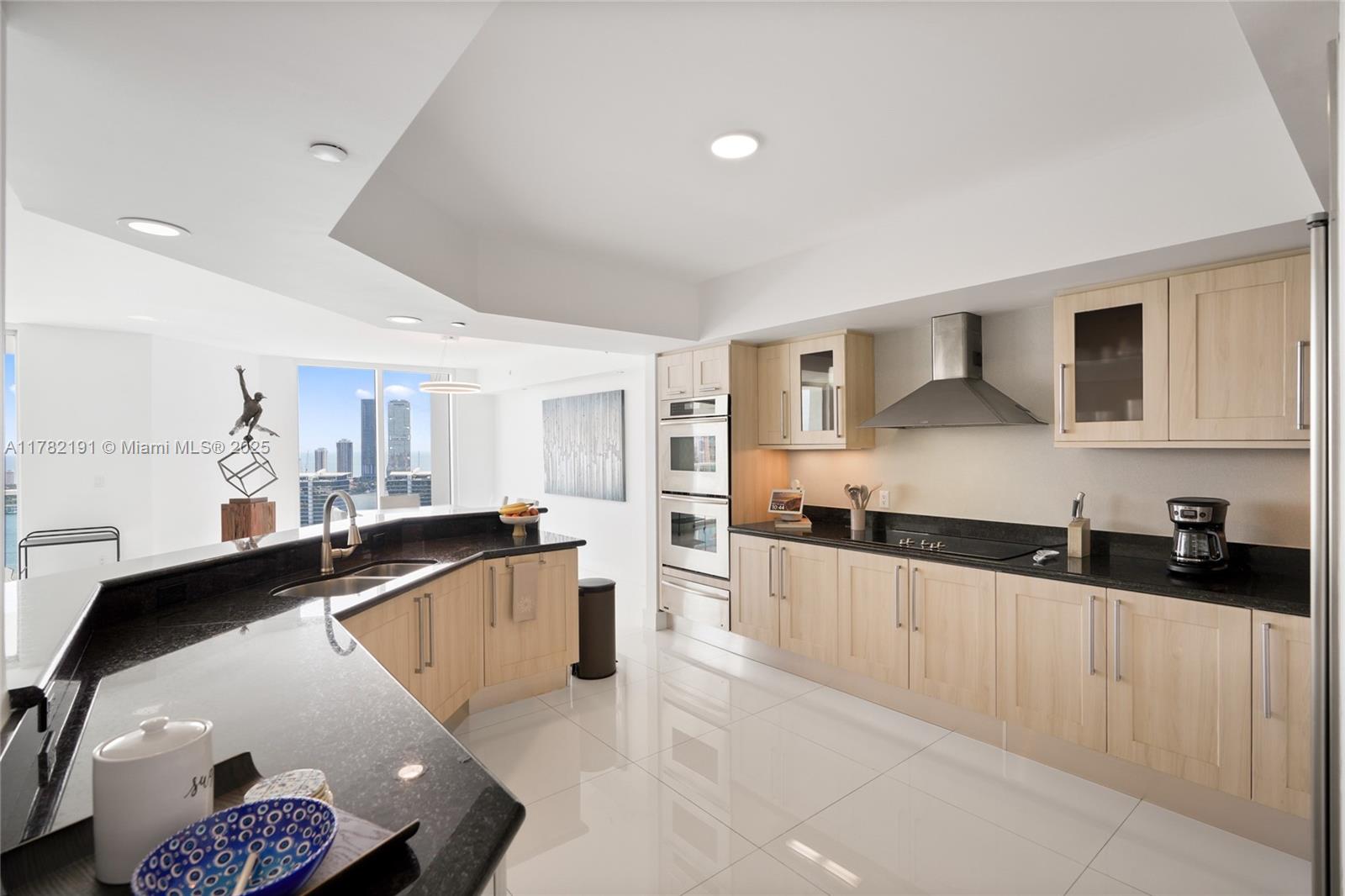 3301 NE 183rd St #2807, Aventura, Florida image 12