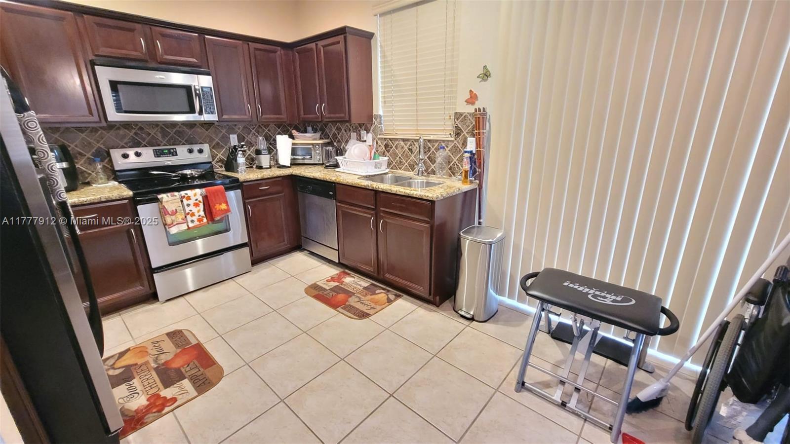 Property photo # 4