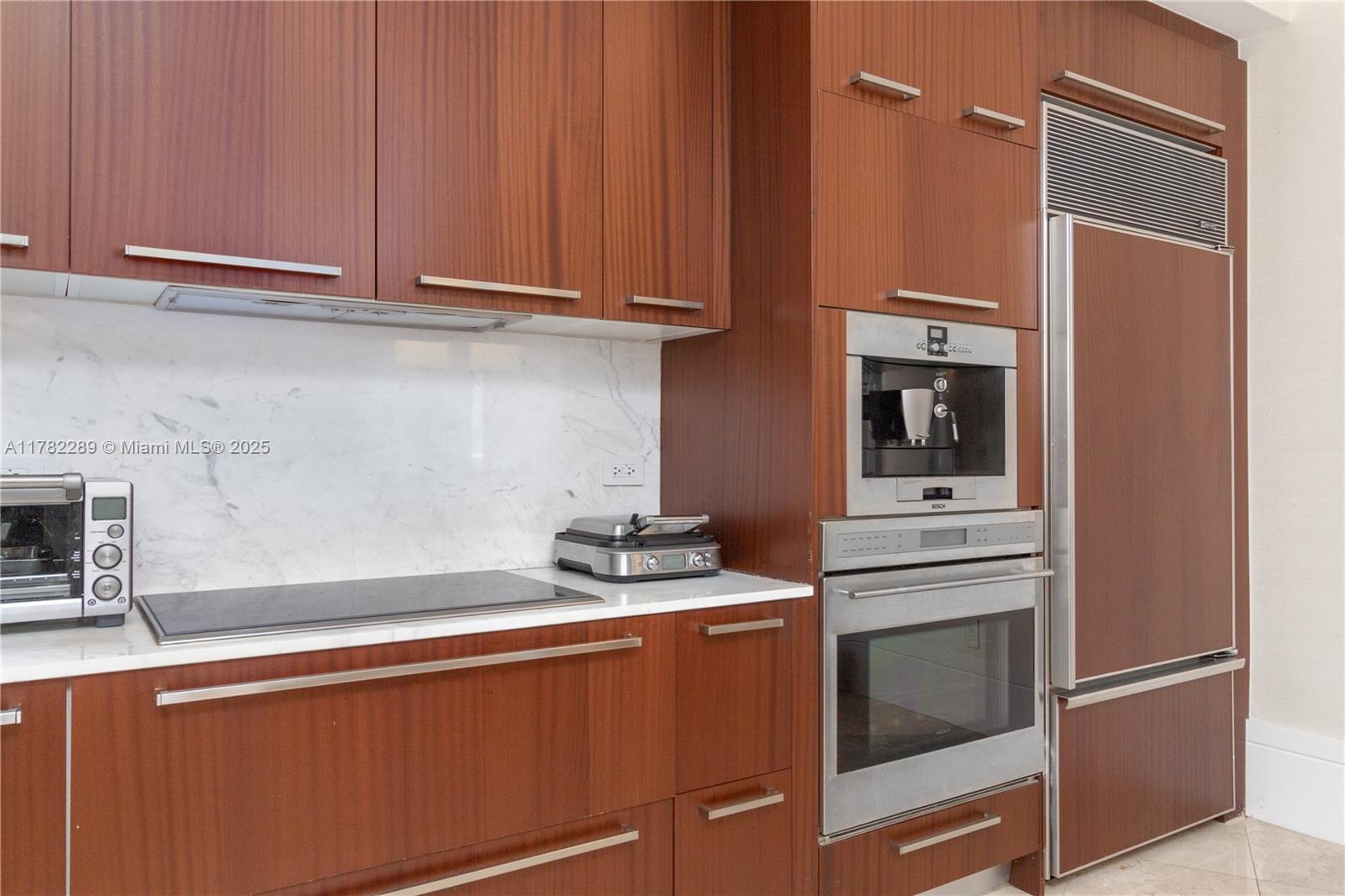 16001 Collins Ave #807, Sunny Isles Beach FL 33160