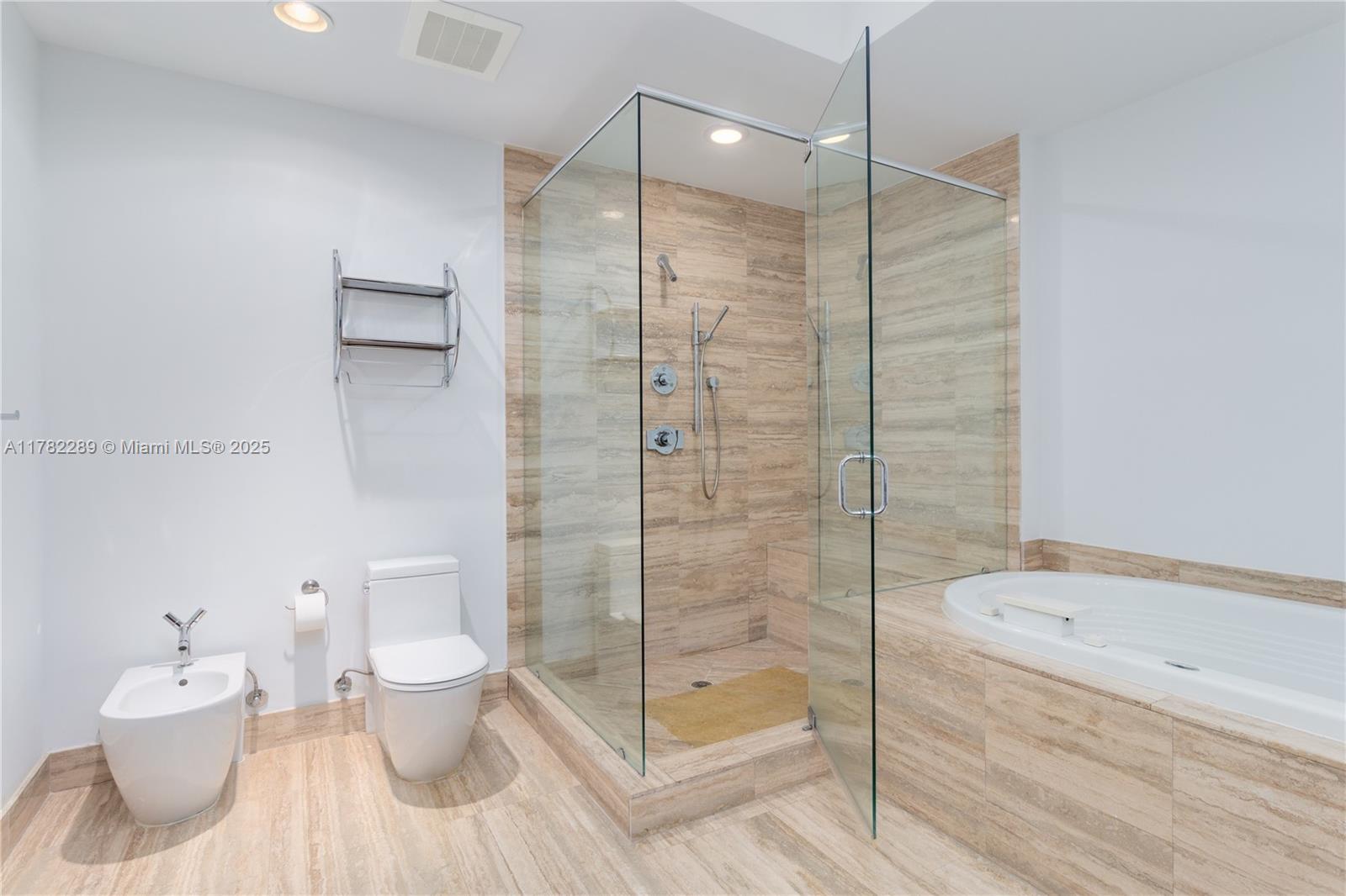 16001 Collins Ave #807, Sunny Isles Beach FL 33160