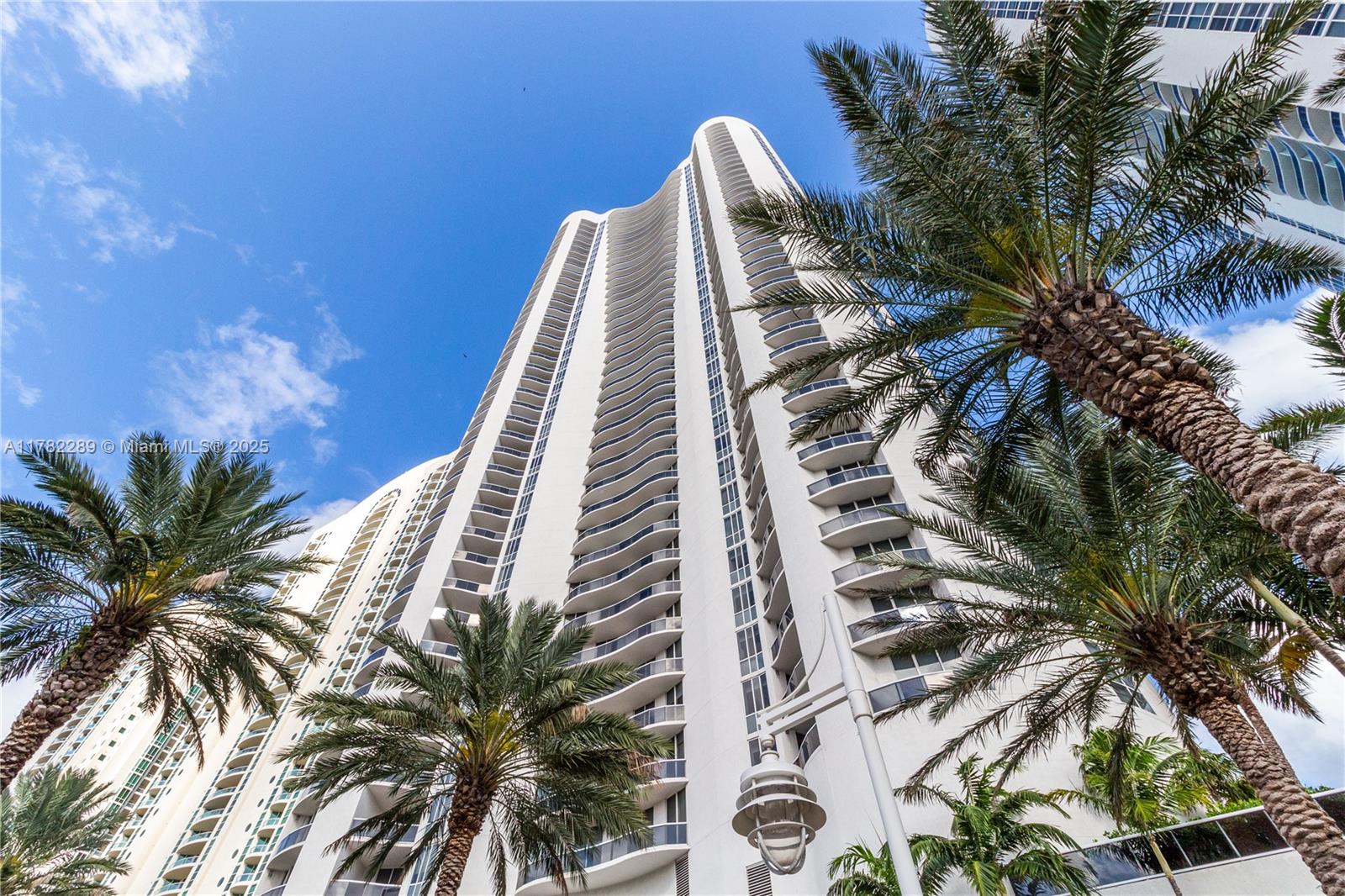 16001 Collins Ave #807, Sunny Isles Beach FL 33160