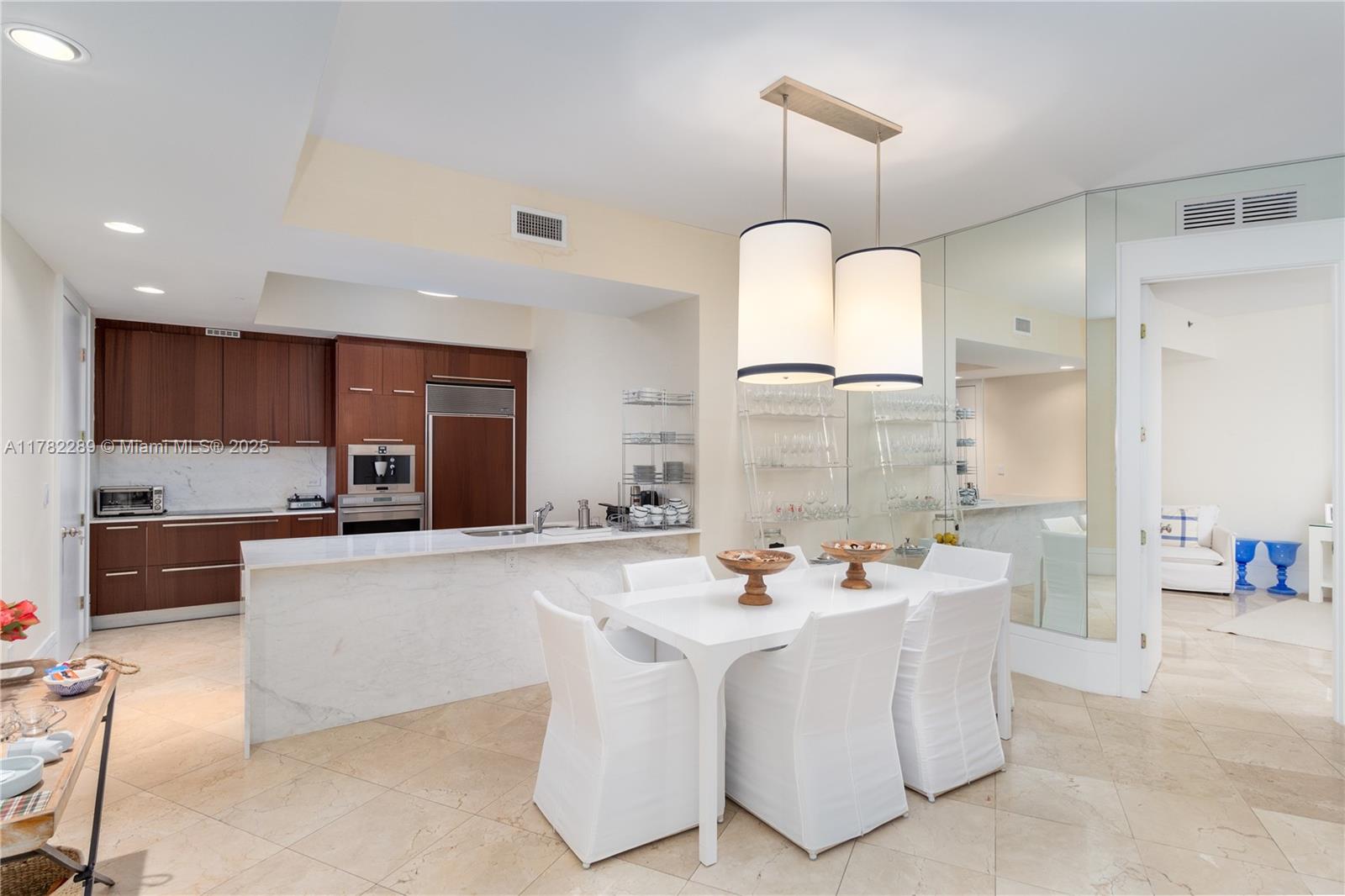 16001 Collins Ave #807, Sunny Isles Beach FL 33160