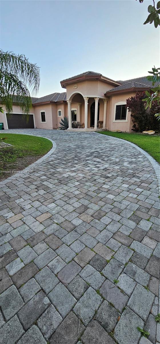19330 SW 134th Ct, Miami, Florida image 1
