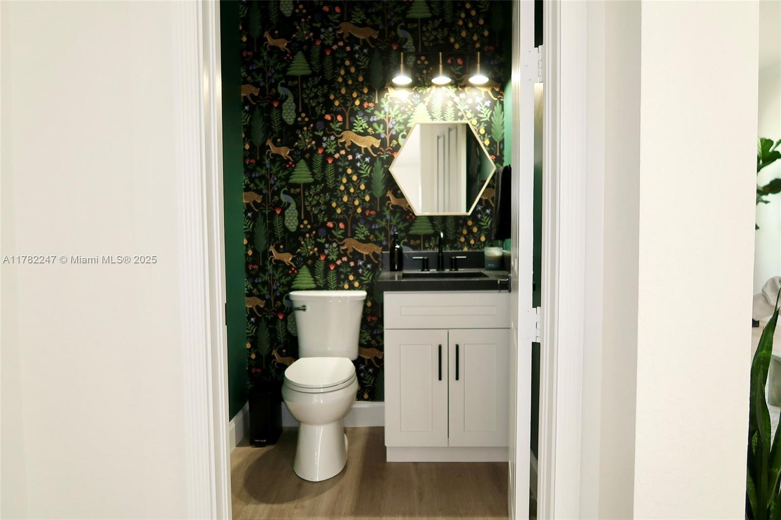 Property photo # 9