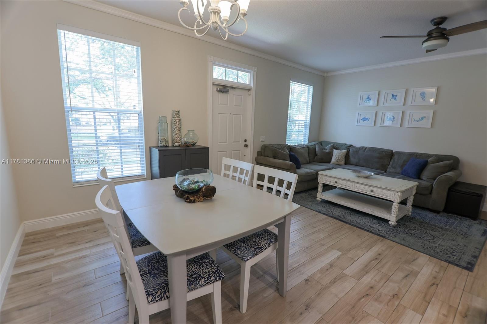266 Iris Dr, Jupiter, Florida image 2