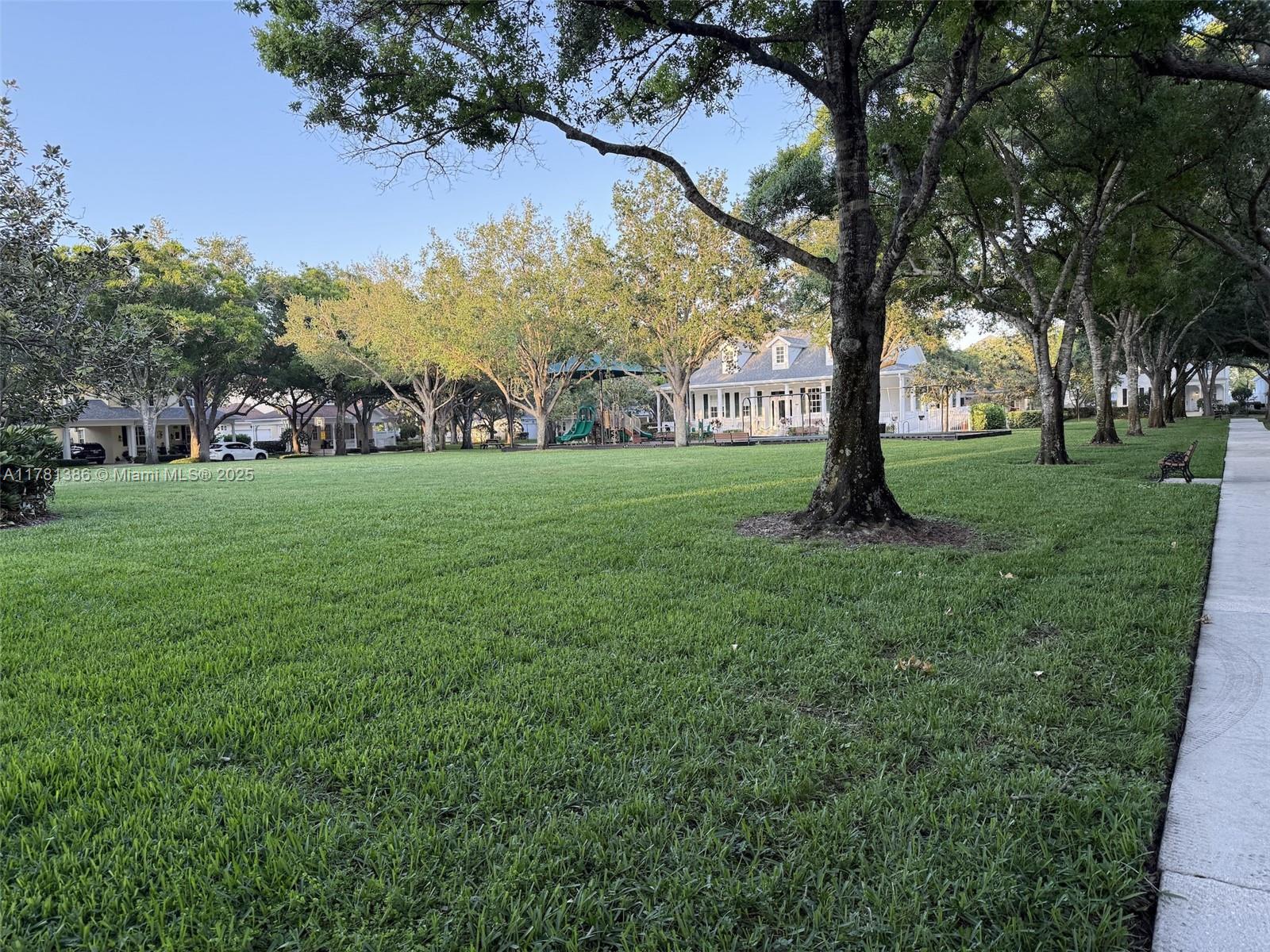 266 Iris Dr, Jupiter, Florida image 20