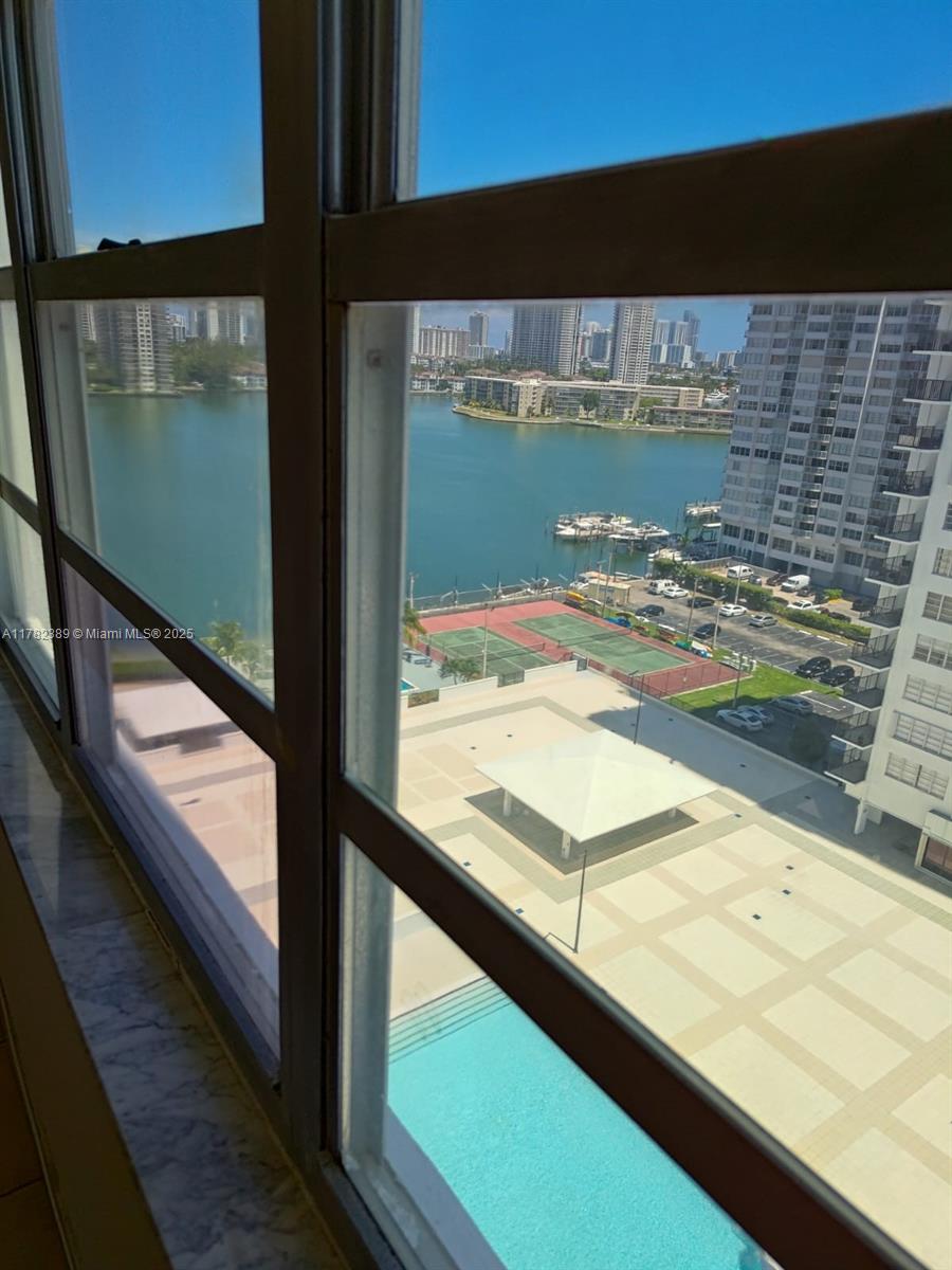 2750 NE 183rd St #2607, Aventura, Florida image 40