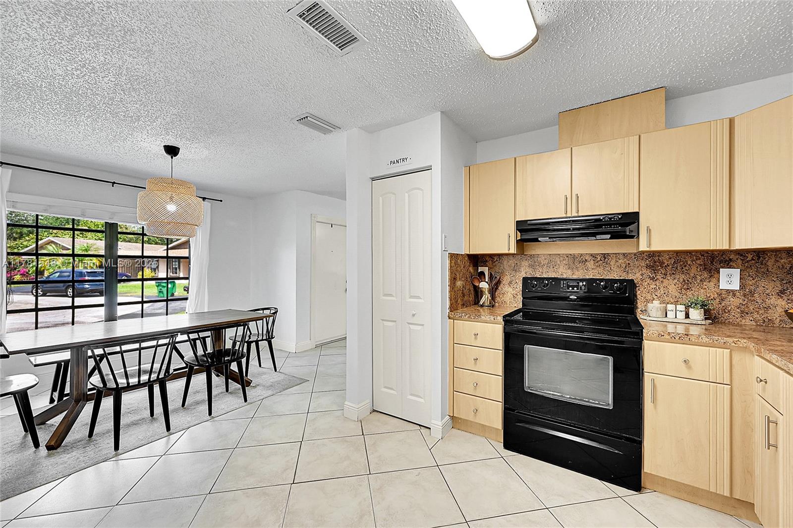 3775 W Citrus Trce #18, Davie, Florida image 9