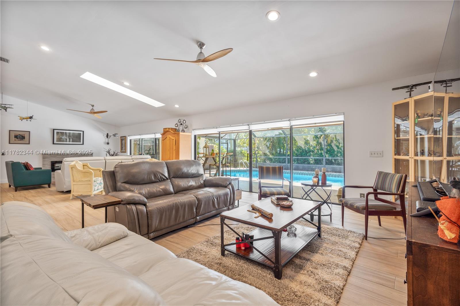 940 NW 110th Ln, Coral Springs, Florida image 2