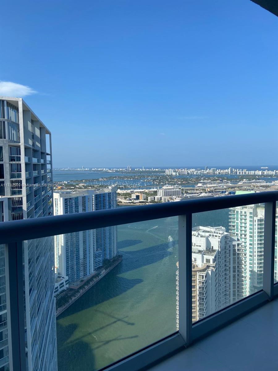 495 Brickell Ave #5706, Miami FL 33131