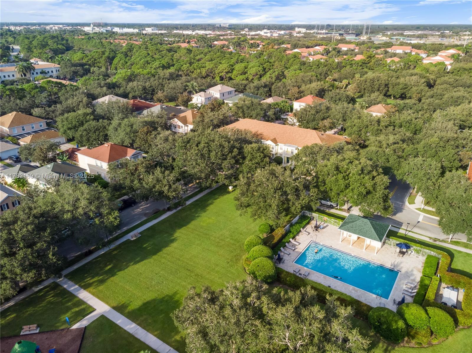 129 Farmingdale Dr, Jupiter, Florida image 24