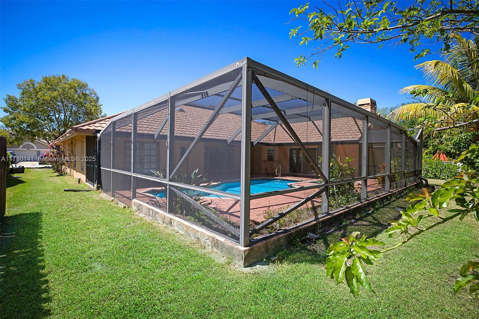 9677 N Springs Way, Coral Springs, Florida image 40