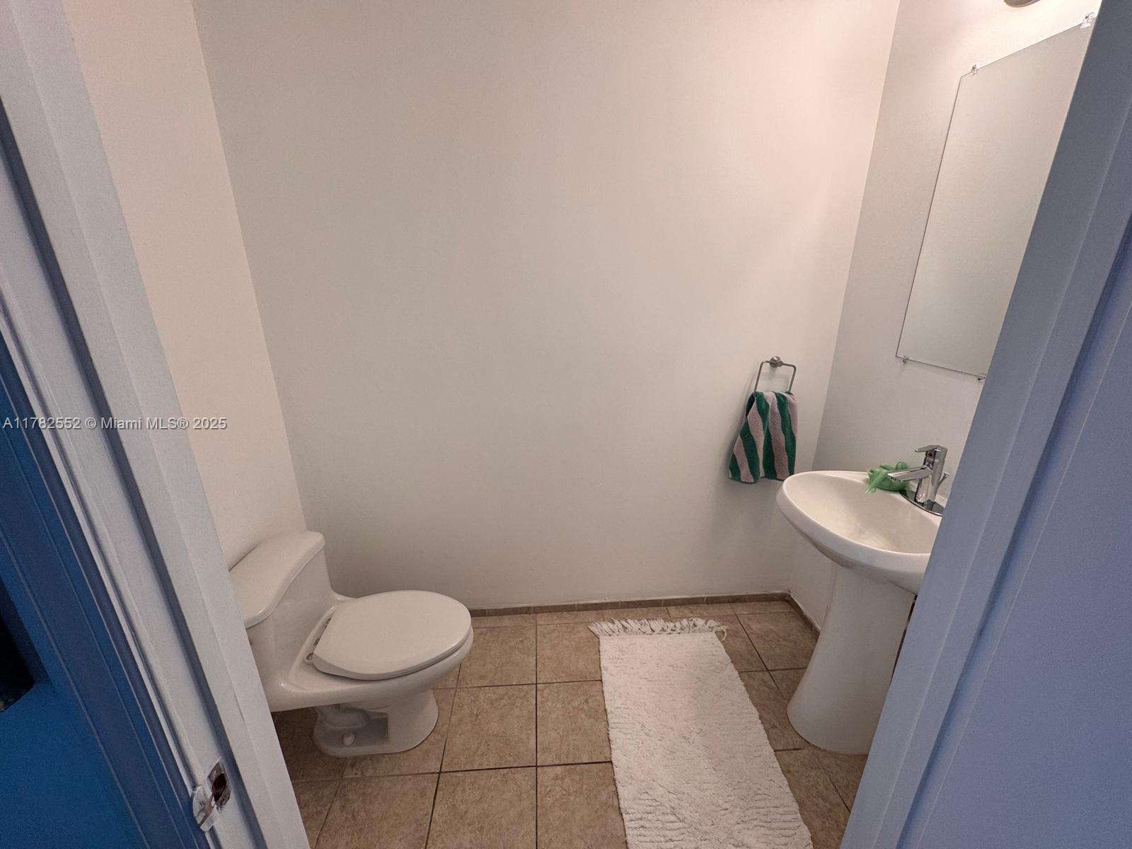 60 SW 13th ST #2408, Miami FL 33130