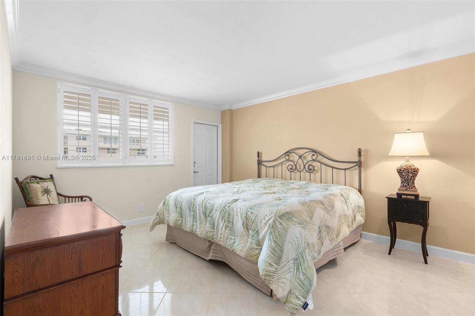 1051 Hillsboro Mile #805E, Hillsboro Beach, Florida image 13