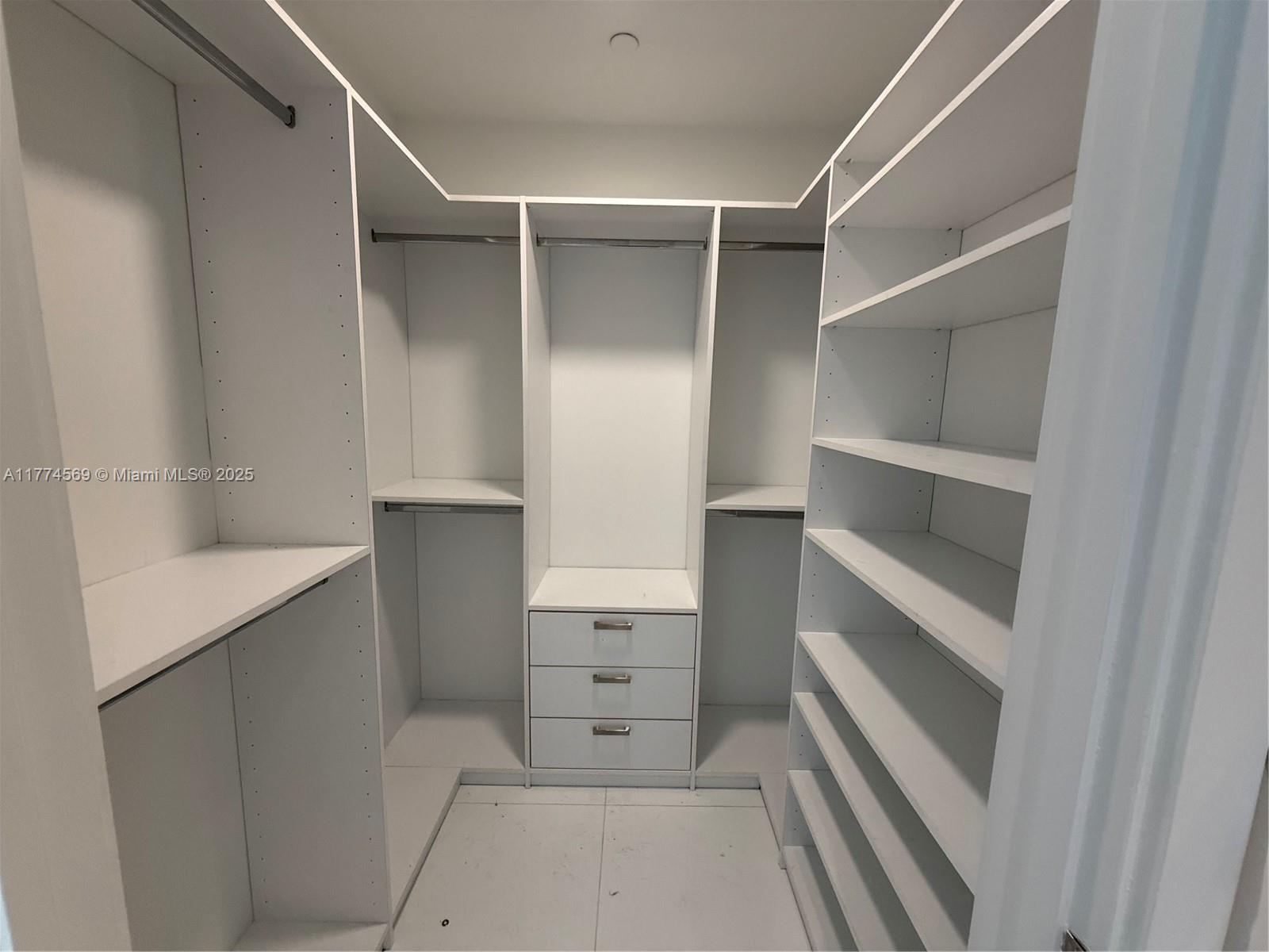 851 NE 1st Ave #2510, Miami FL 33132
