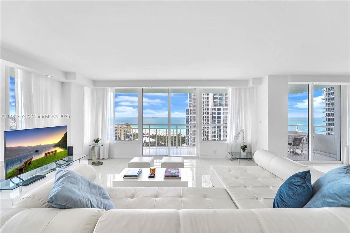 400 S Pointe Dr #1910, Miami Beach FL 33139