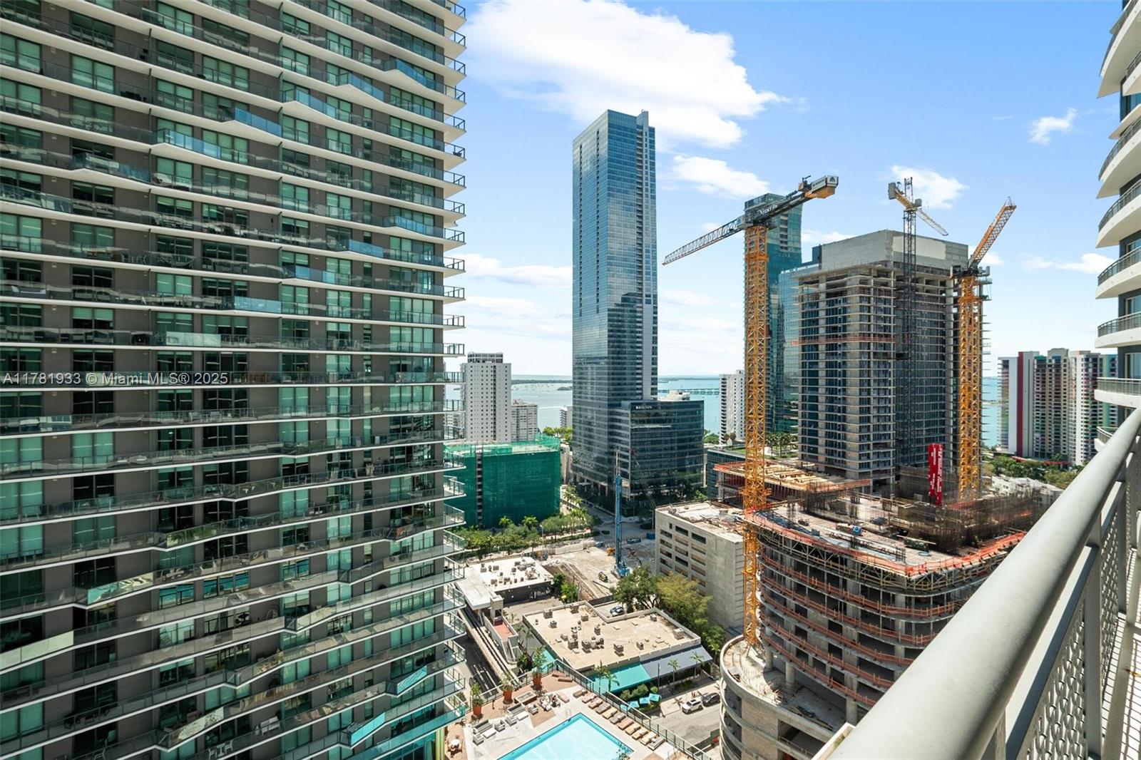 60 SW 13th St #2214, Miami FL 33130