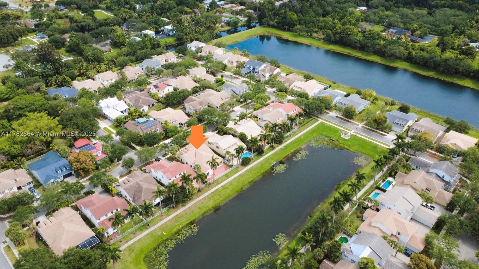 4713 Village Way, Davie, Florida image 3