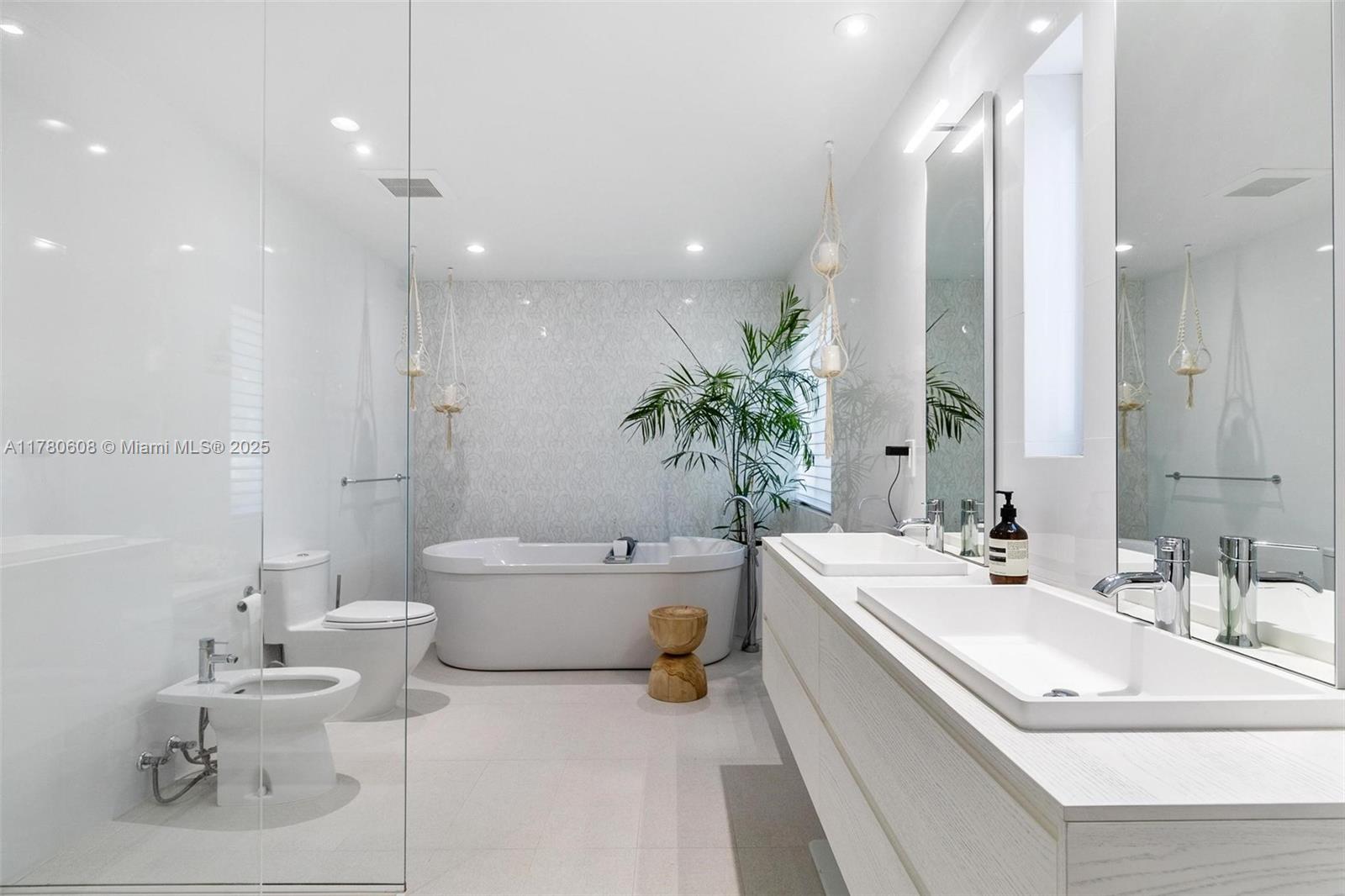 2550 Flamingo Dr, Miami Beach, Florida image 33