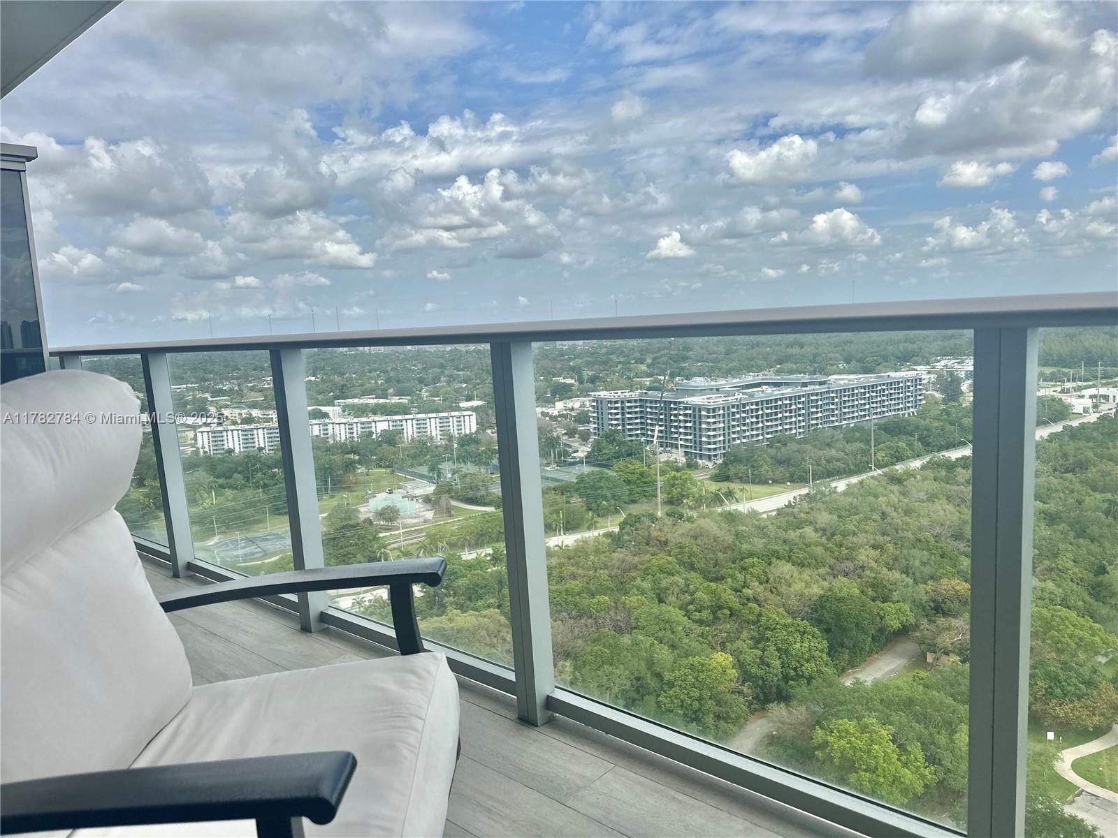 Apartamento para Alugar em North Miami Beach, FL