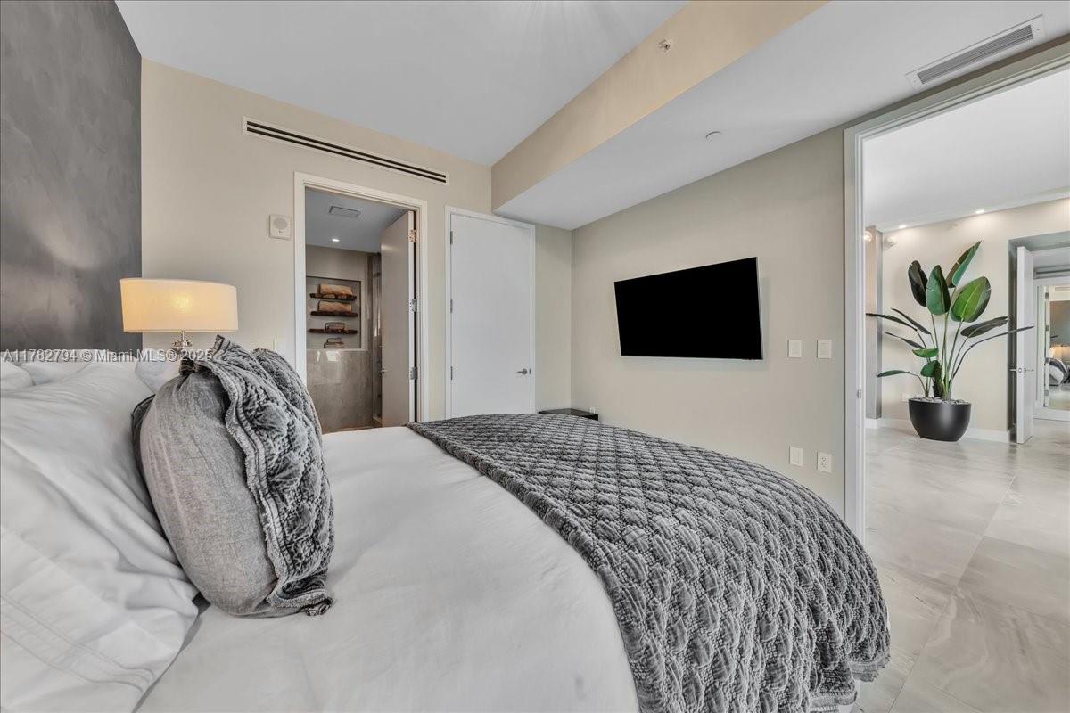 15701 Collins Ave #4604, Sunny Isles Beach, Florida image 25