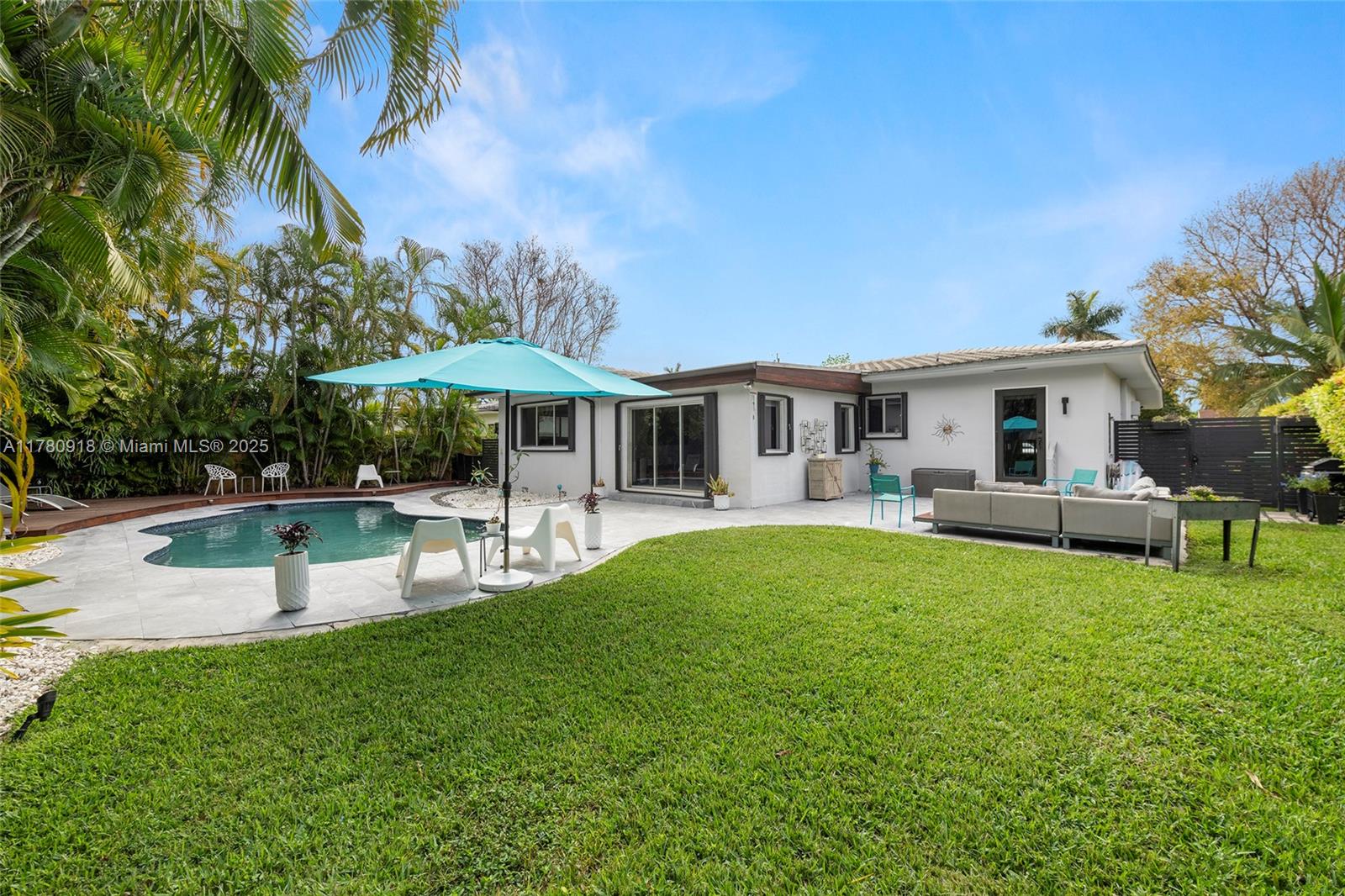 425 NE 114th St, Miami, Florida image 1